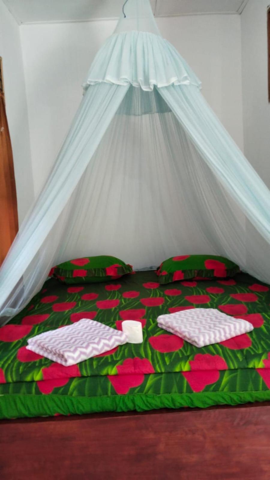 Wisma Batu Mandi Bukit Lawang Exterior foto